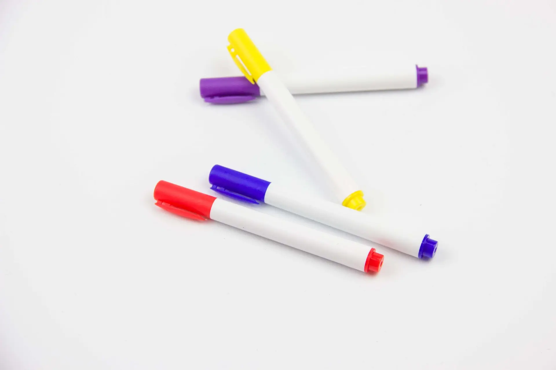 厂家制造批发彩色可选迷你记号笔学生美术描边勾边标记油性马克笔