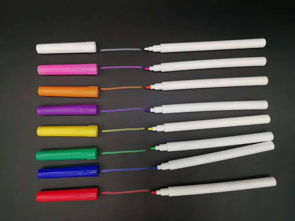 厂家生产轮廓标记荧光笔 白色液态无尘粉笔 LED彩色可擦灯板笔