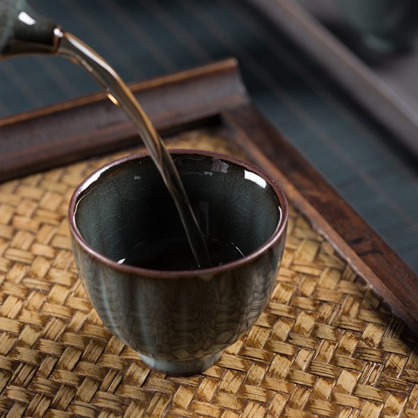陶瓷功夫茶杯主人杯单杯 龙泉青瓷手工品茗杯中式个人普洱茶碗盏