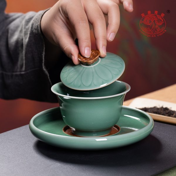 龙泉青瓷三才盖碗家用纯手工高档泡茶器陶瓷功夫茶具大号敬泡茶碗