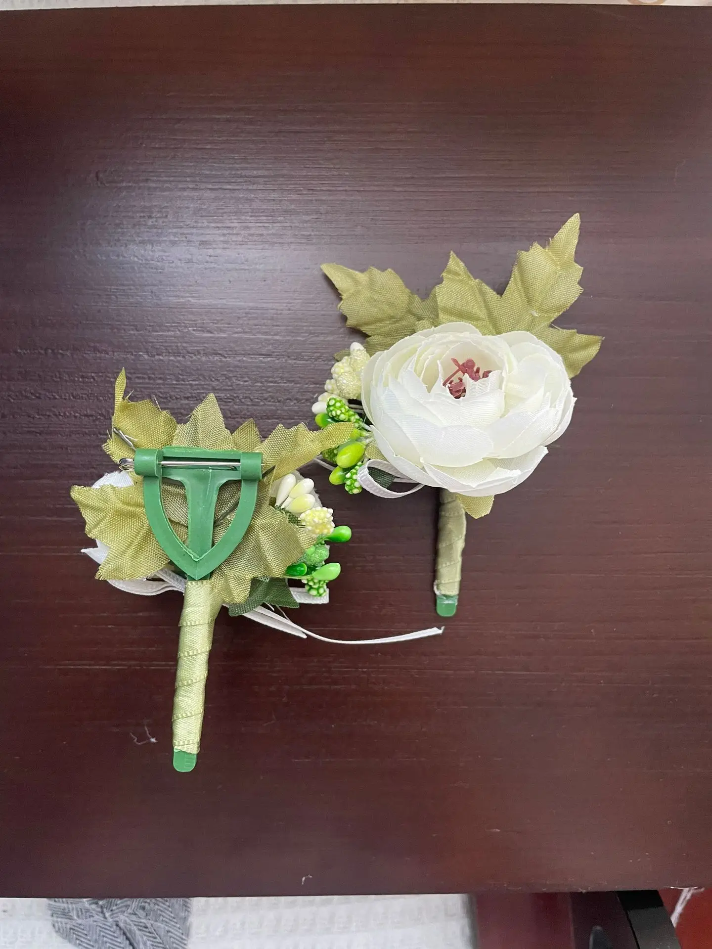 现货儿童西装礼服仿真花胸花婚礼花童小主持人演出服生日胸针配饰