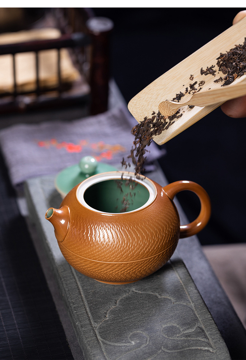 龙泉青瓷 创意中式纯手工跳刀西施壶 陶瓷功夫茶具家用过滤泡茶壶