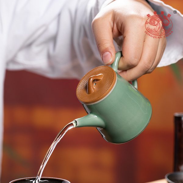 龙泉青瓷泡茶壶纯手工跳刀小单壶陶瓷家用高档耐高温过滤功夫茶具