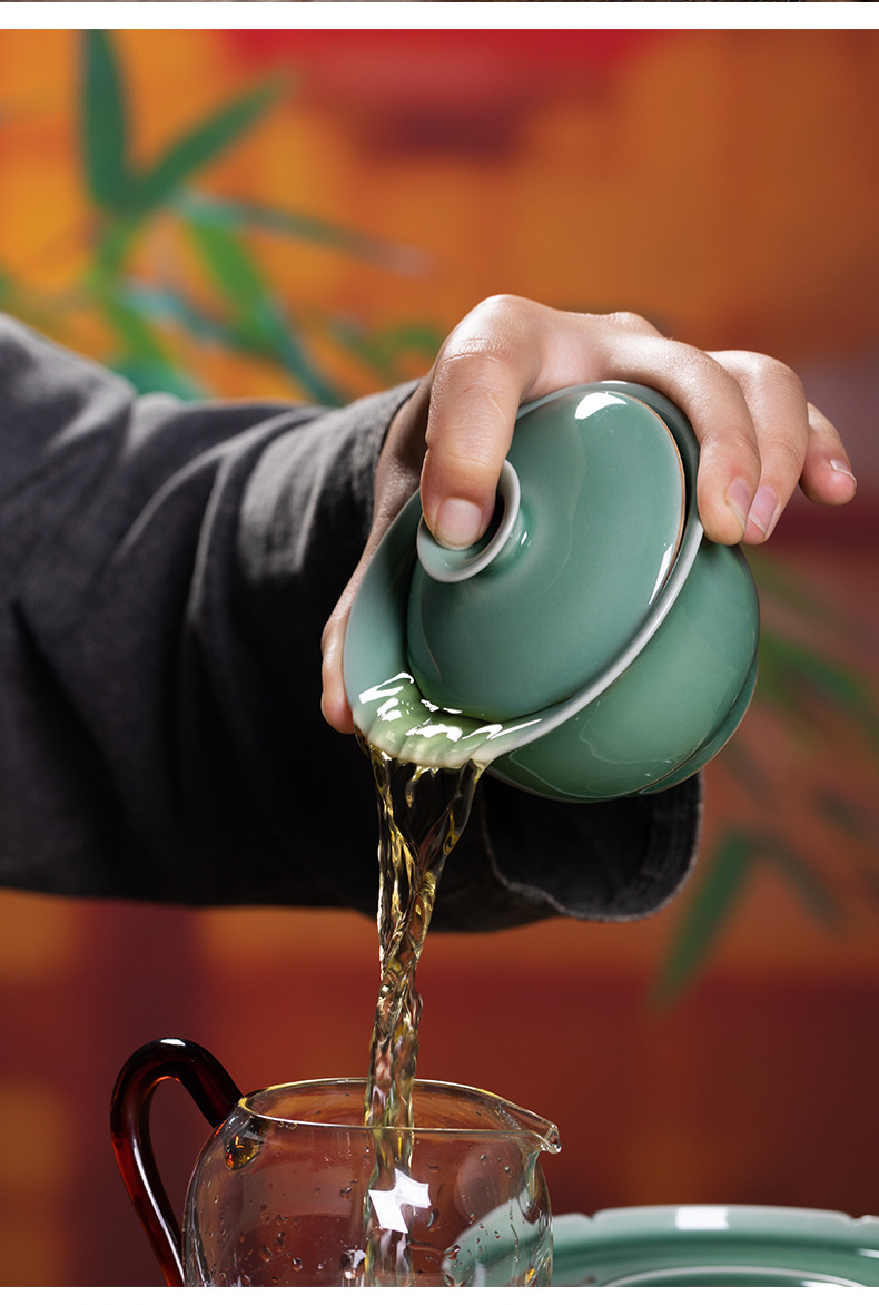 龙泉青瓷三才盖碗大号茶杯家用陶瓷功夫茶具高档礼盒手工敬泡茶碗