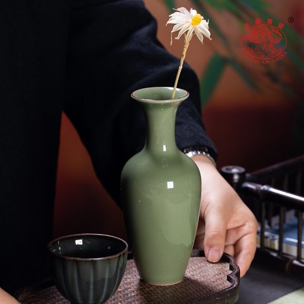 龙泉青瓷 创意简约家居小号花瓶插花器 陶瓷客厅酒店水培花瓶摆件