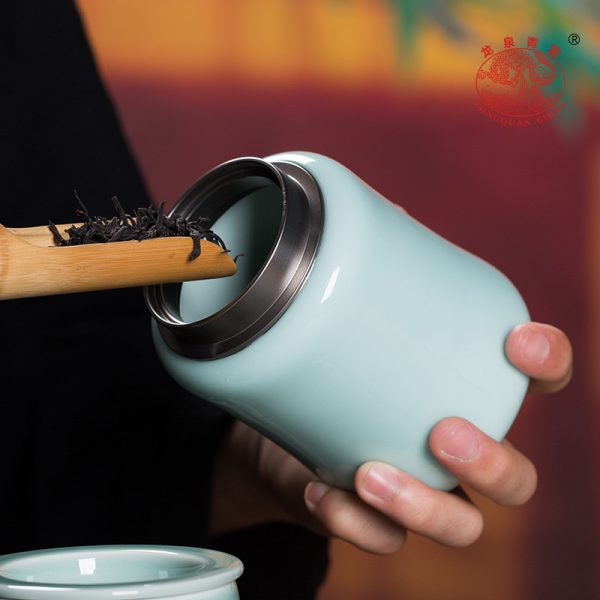龙泉青瓷泡茶杯子带盖过滤大容量陶瓷办公马克杯茶叶罐商务礼盒装