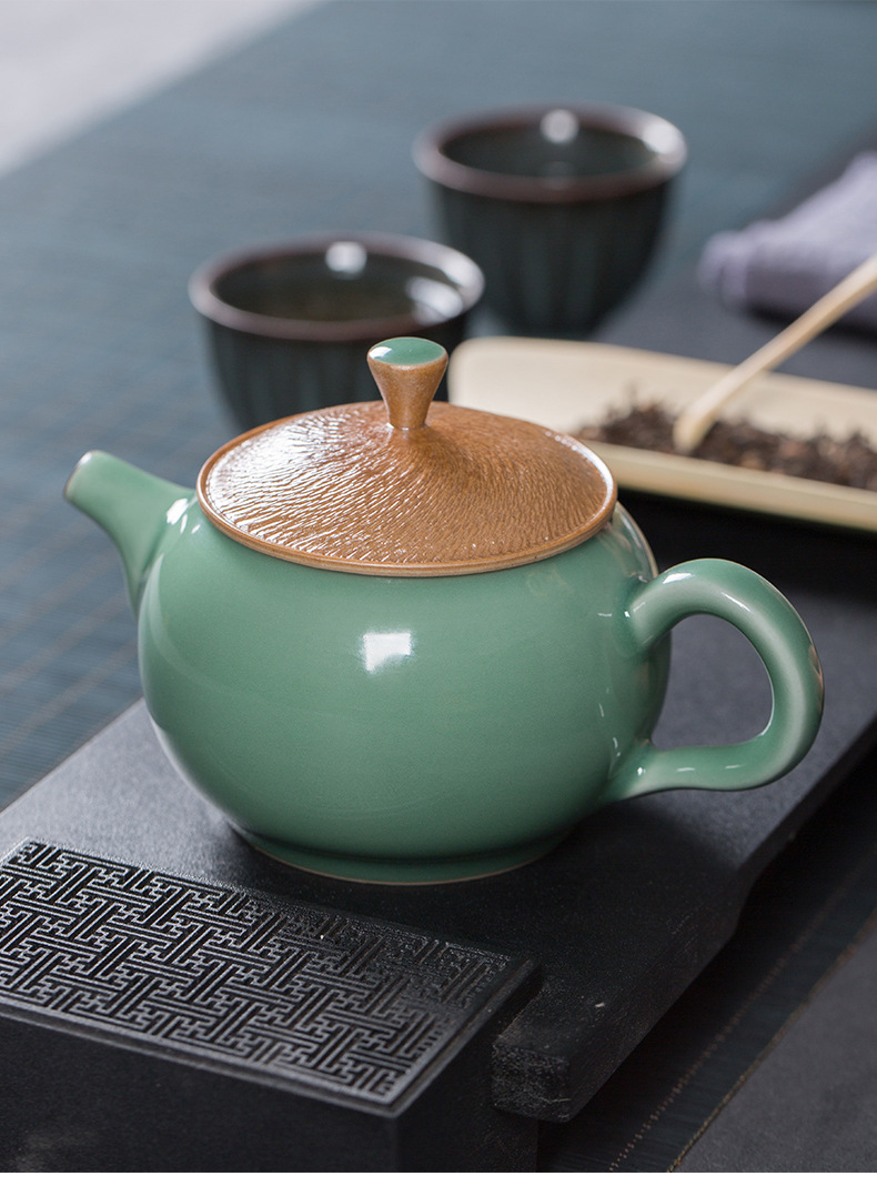 龙泉青瓷 跳刀手工茶壶功夫茶具陶瓷泡茶壶 青年工艺美术师傅茶壶