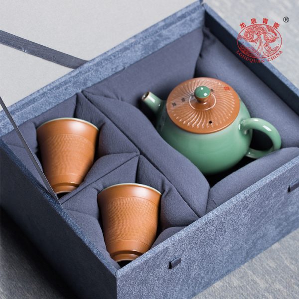 龙泉青瓷 跳刀一壶两杯功夫茶具套装 便携高档泡茶壶主人杯礼盒装