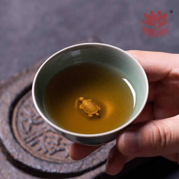 龙泉青瓷 家用功夫茶杯主人杯单杯 陶瓷大号茶碗胡建勇手作龟心盏