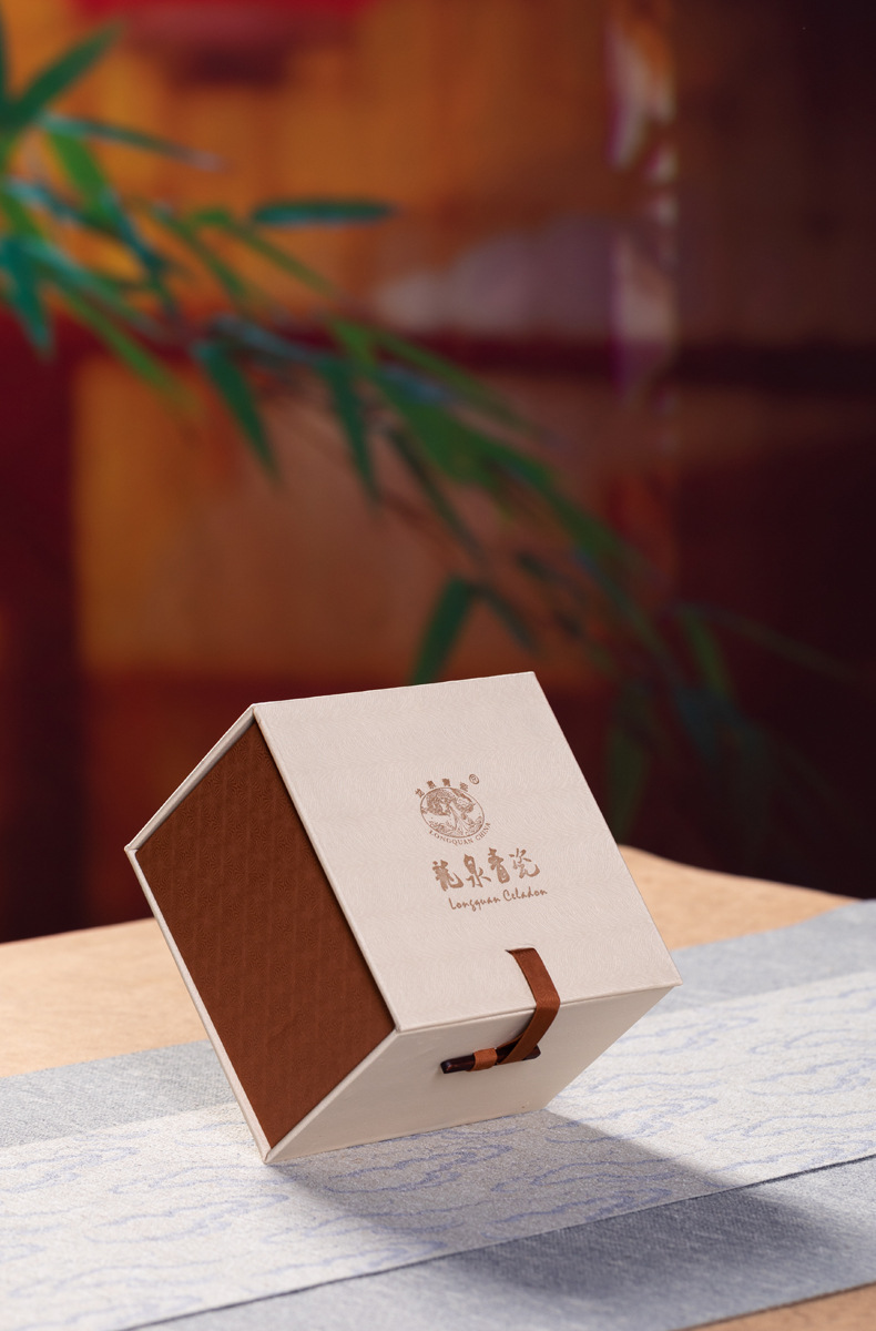 龙泉青瓷原矿手工刻花主人杯个人杯陶瓷大号单杯品茗杯鸡心杯雕刻