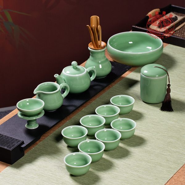龙泉青瓷茶具套装家用办公室轻奢高档陶瓷茶壶茶杯功夫茶客厅泡茶