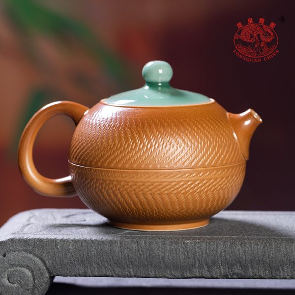 龙泉青瓷 创意中式纯手工跳刀西施壶 陶瓷功夫茶具家用过滤泡茶壶