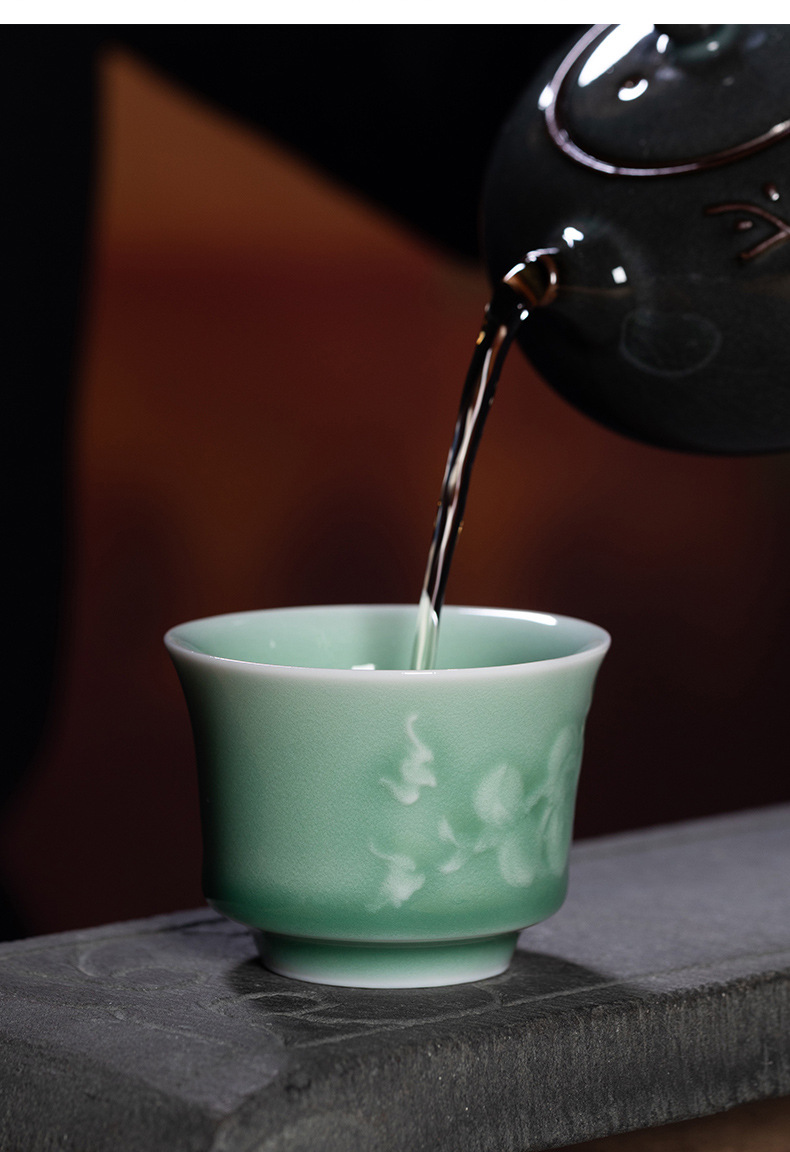 龙泉青瓷 创意手工主人杯单个杯功夫茶杯 陶瓷家用九桃五福品茗杯