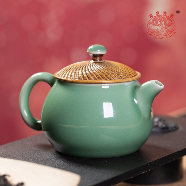 龙泉青瓷 手工跳刀茶壶单壶家用功夫茶具 陶瓷中式宋韵过滤泡茶壶