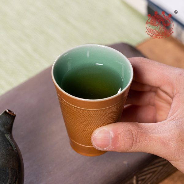 龙泉青瓷 创意闻香杯手工跳刀主人杯单杯 陶瓷高档功夫茶杯品茗杯