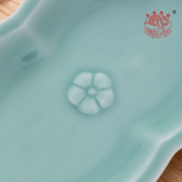 龙泉青瓷鱼盘家用新款2025蒸鱼专用陶瓷盘子高级感大号鱼碗鱼盆子