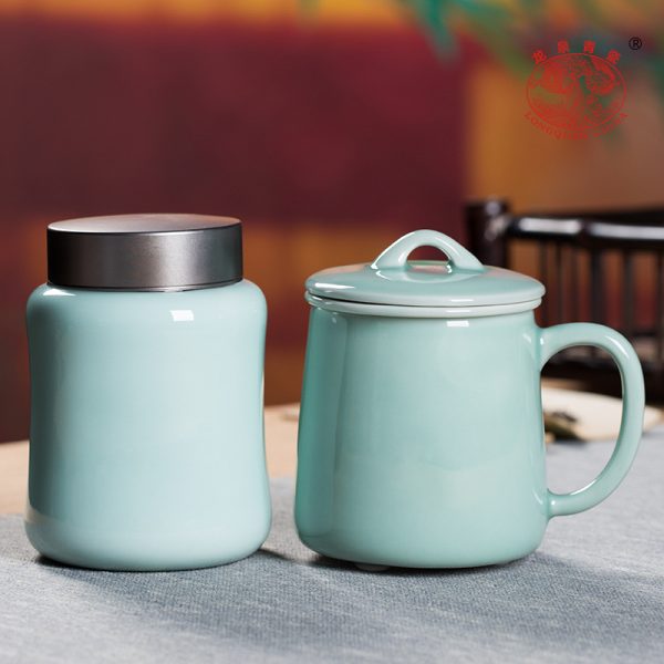 龙泉青瓷泡茶杯子带盖过滤大容量陶瓷办公马克杯茶叶罐商务礼盒装