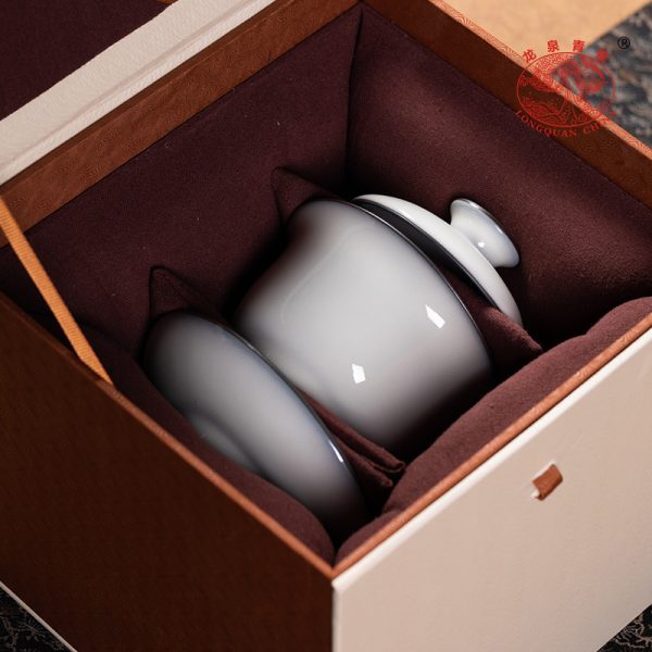 龙泉青瓷三才盖碗纯手工功夫茶具茶碗陶瓷高档手抓敬茶杯冲泡茶器