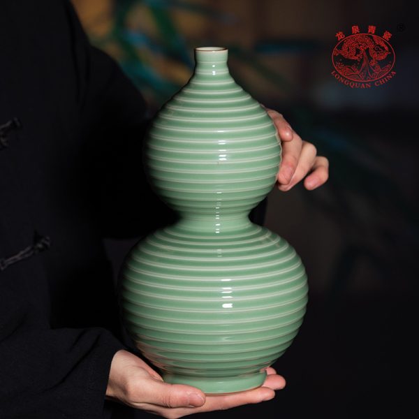 龙泉青瓷花瓶创意高档手工葫芦家居客厅装饰品陶瓷小花器水培花插