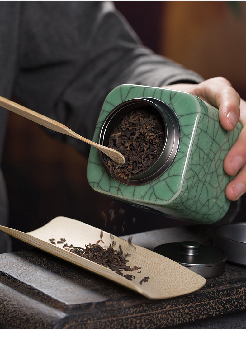 龙泉青瓷  厂家直销陶瓷木盖茶叶罐  哥窑冰裂开片密封存储罐批发