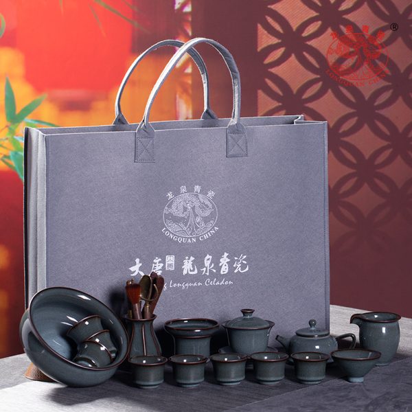 龙泉青瓷功夫茶具套装家用高档陶瓷铁胎手工盖碗泡茶壶礼盒装批发