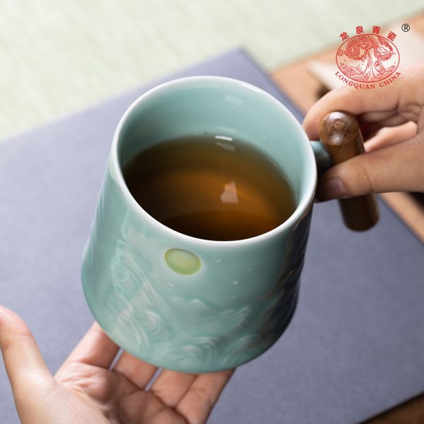 龙泉青瓷 带盖过滤茶水分离马克杯 陶瓷大容量高档办公杯泡茶杯子