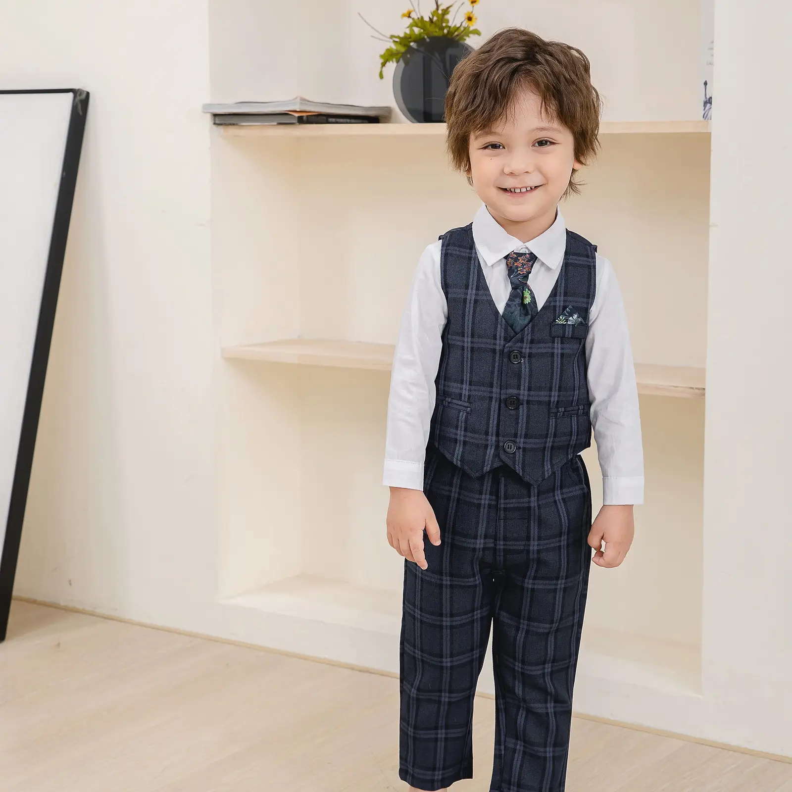 儿童礼服男童宴会衣服绅士格子马甲衬衫长裤领带派对帅气三件套装