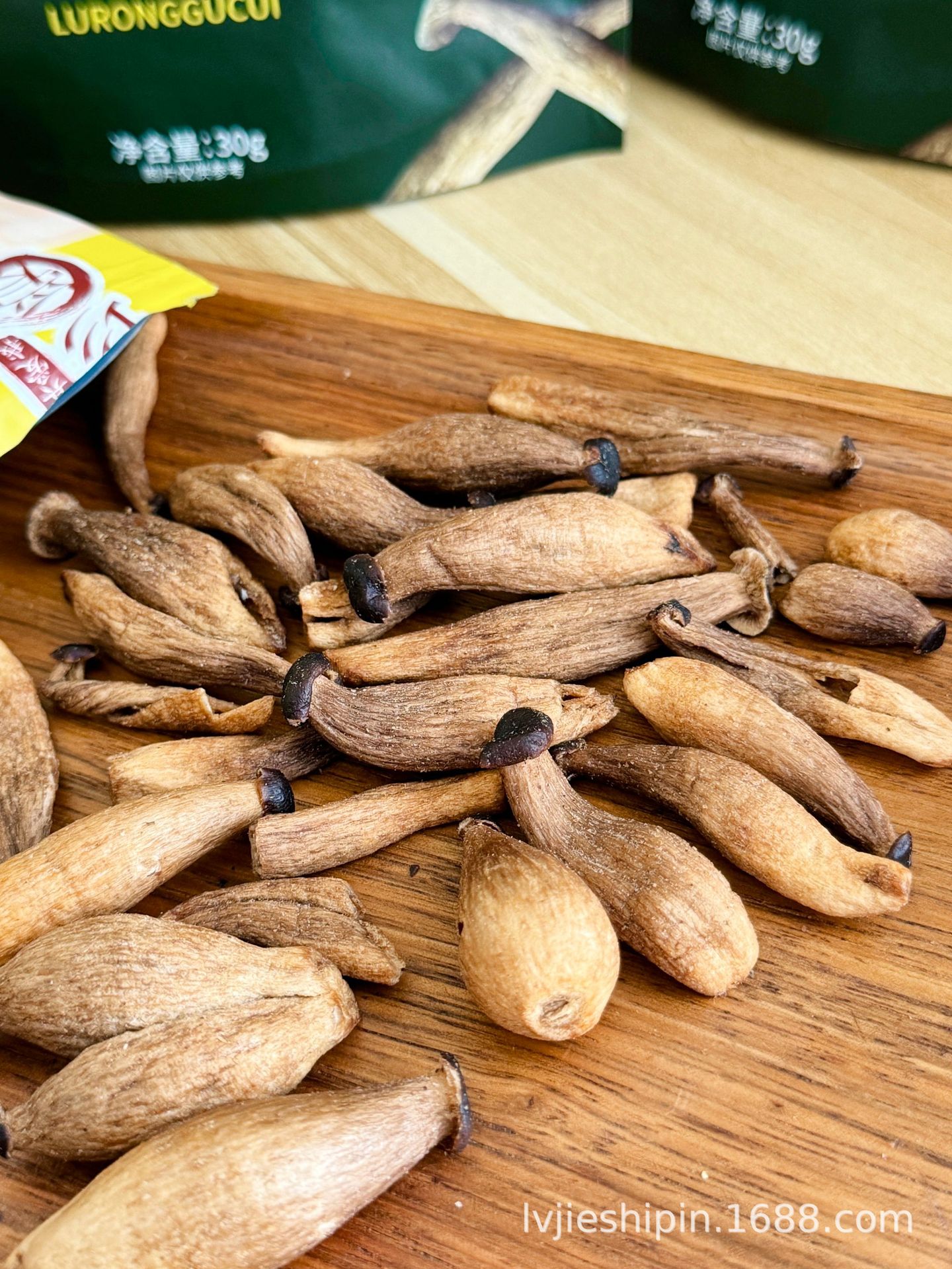 鹿茸菇脆果蔬脆零食即食水果蔬菜干菌菇脆工厂直发批发厂家代发