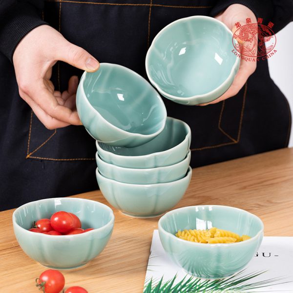 龙泉青瓷厂家直销米饭碗陶瓷家用创意小号喝粥汤碗批发个人专用碗