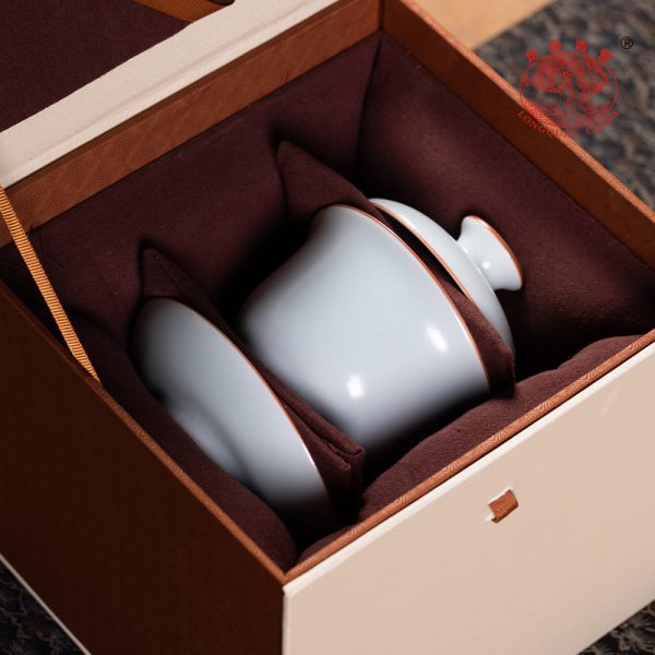 龙泉青瓷三才盖碗大号敬茶杯陶瓷功夫茶具高档礼盒手抓白玉泡茶碗