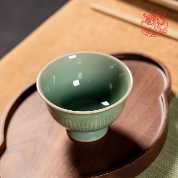 龙泉青瓷高足杯主人杯茶杯高档个人专用茶具陶瓷品茗杯单杯喝茶