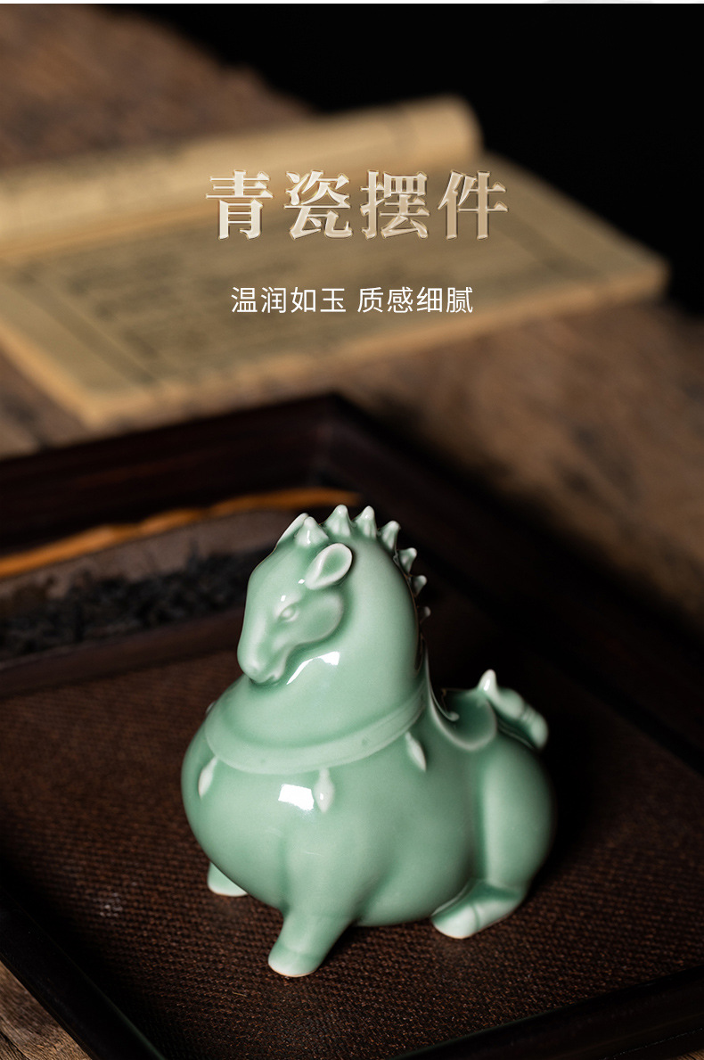 龙泉青瓷 创意宋韵仿古手工茶宠茶玩 陶瓷功夫茶具配件桌面茶摆件
