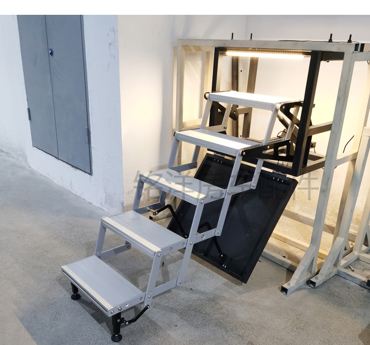 房车电动折叠踏板 越野重汽汕德卡带灯五层折叠踏步 拖挂防滑脚踏