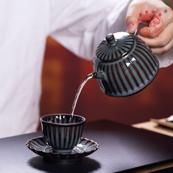 龙泉青瓷铁胎手工功夫茶具套装陶瓷哥窑冰裂一壶四杯泡茶品茗组合