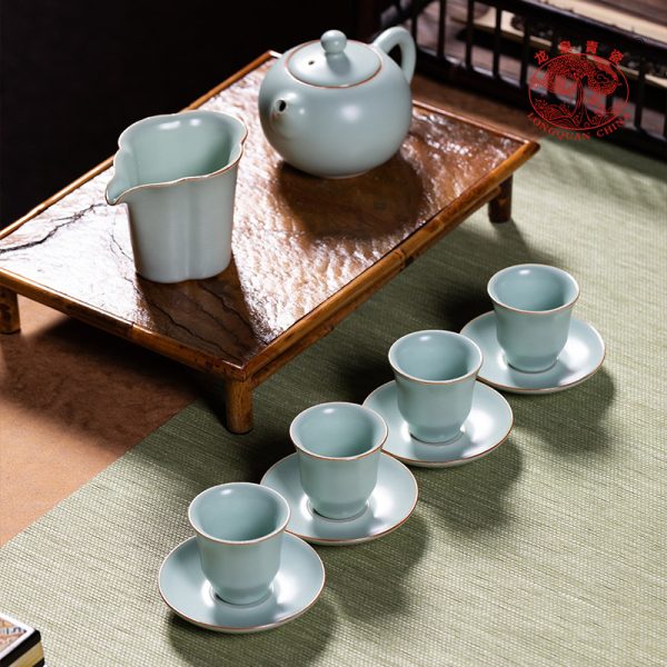 龙泉青瓷汝窑新款功夫茶具陶瓷家用汝瓷中式高档办公喝茶品茗套装