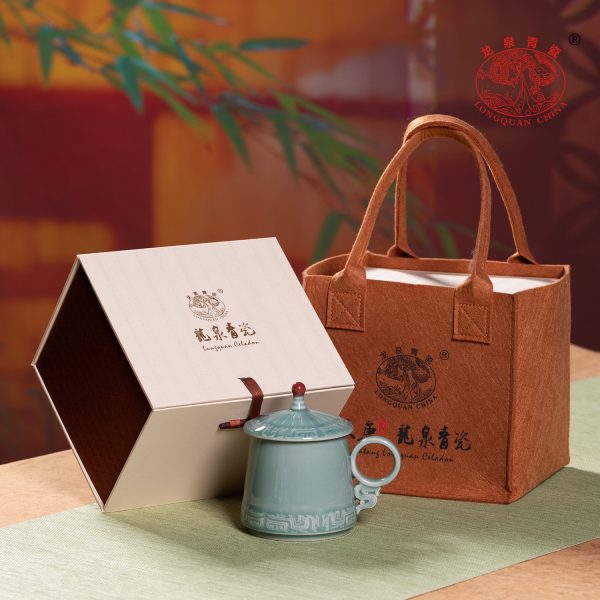 龙泉青瓷马克杯带盖陶瓷茶具家用大容量喝水杯子办公室冲泡咖啡杯