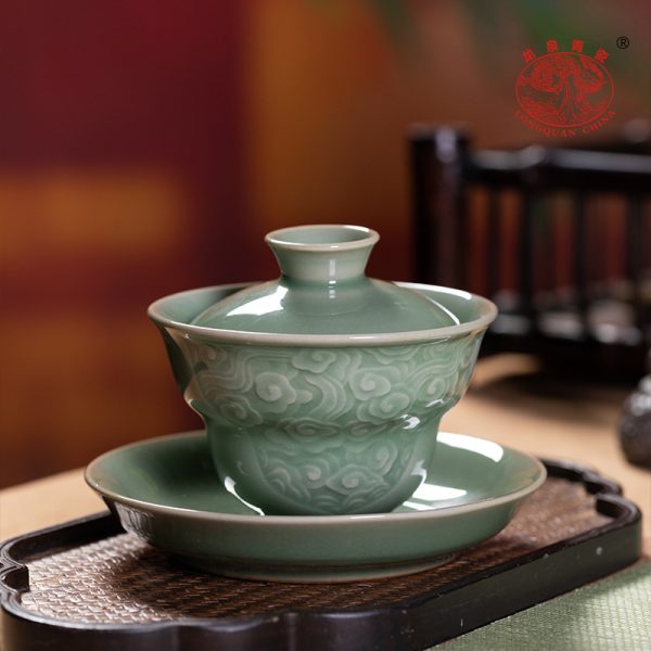 龙泉青瓷功夫茶具套装三才盖碗茶杯陶瓷高档家用喝茶泡茶器礼盒装