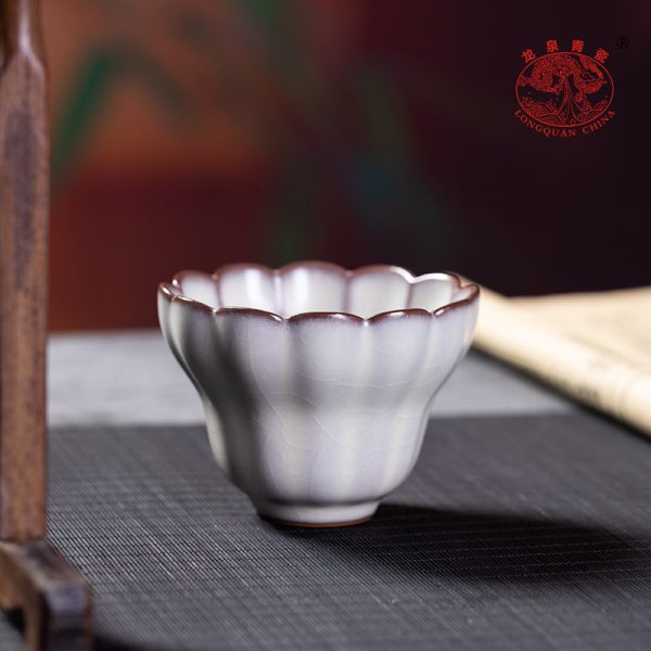 龙泉青瓷 创意中式主人杯功夫茶杯单杯 陶瓷大号月白釉手工品茗杯