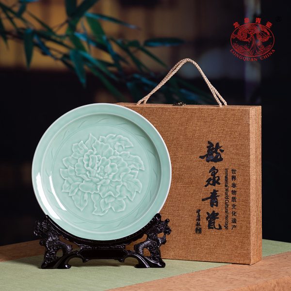 龙泉青瓷牡丹盘摆件创意家居装饰品陶瓷家用办公中式客厅摆设送礼