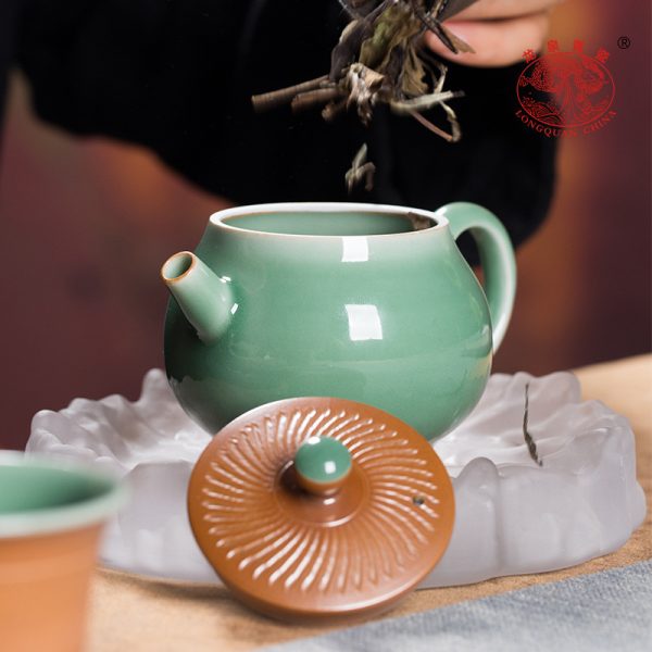 龙泉青瓷 跳刀一壶两杯功夫茶具套装 便携高档泡茶壶主人杯礼盒装