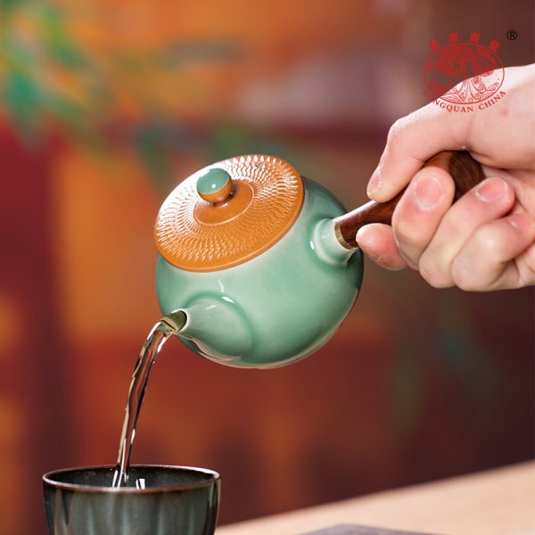 龙泉青瓷 侧把壶家用功夫茶具泡茶壶单壶 陶瓷手工跳刀轻奢风茶壶