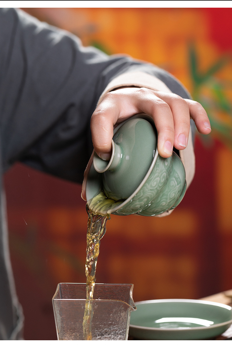 龙泉青瓷 三才盖碗茶杯手工大容量泡茶碗 陶瓷高档带盖手抓敬茶杯