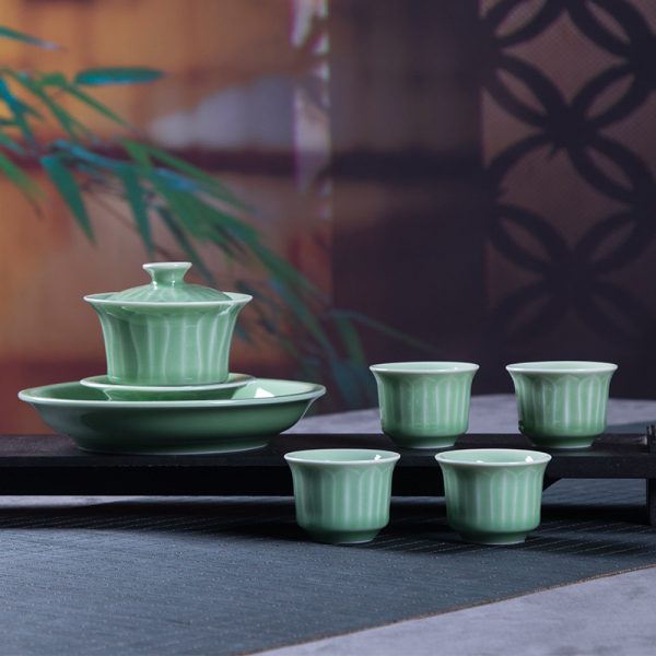 龙泉青瓷 厂家直销创意三才盖碗套装 陶瓷功夫茶具茶碗壶承礼盒装