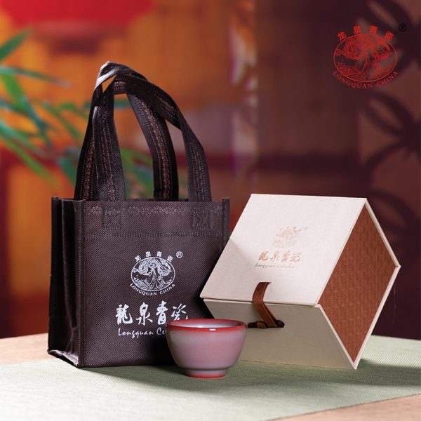 龙泉青瓷 功夫茶杯家用女士高档品茗杯 陶瓷手工主人杯大号泡茶碗