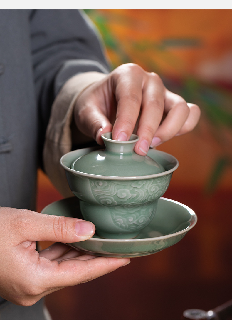 龙泉青瓷 三才盖碗茶杯手工大容量泡茶碗 陶瓷高档带盖手抓敬茶杯