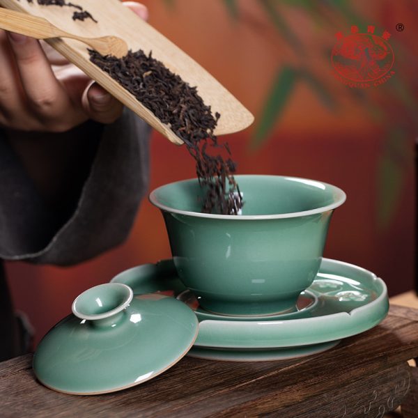 龙泉青瓷功夫茶具套装盖碗茶杯陶瓷手工高档家用喝茶泡茶器礼盒装