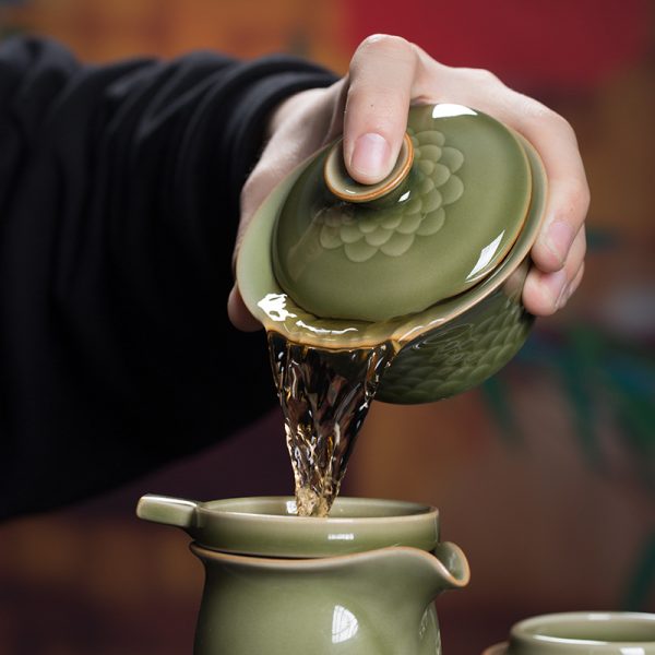 龙泉青瓷 创意复古家用功夫茶具套装 陶瓷盖碗品茗杯茶杯礼品盒装