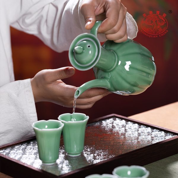 龙泉青瓷仿宋手执壶汤瓶点茶过滤酒壶宋代功夫茶具白酒分酒器套装