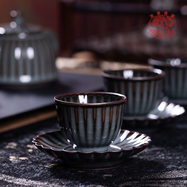龙泉青瓷铁胎手工功夫茶具套装陶瓷哥窑冰裂一壶四杯泡茶品茗组合