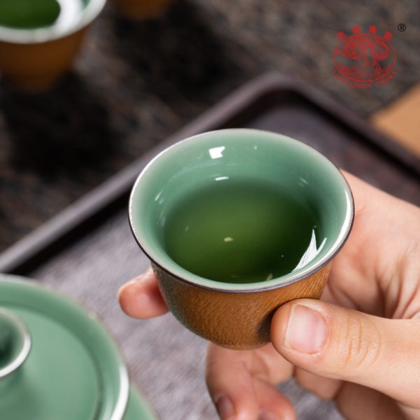 龙泉青瓷便携功夫茶具一碗四杯套装陶瓷手工盖碗主人泡茶杯礼盒装